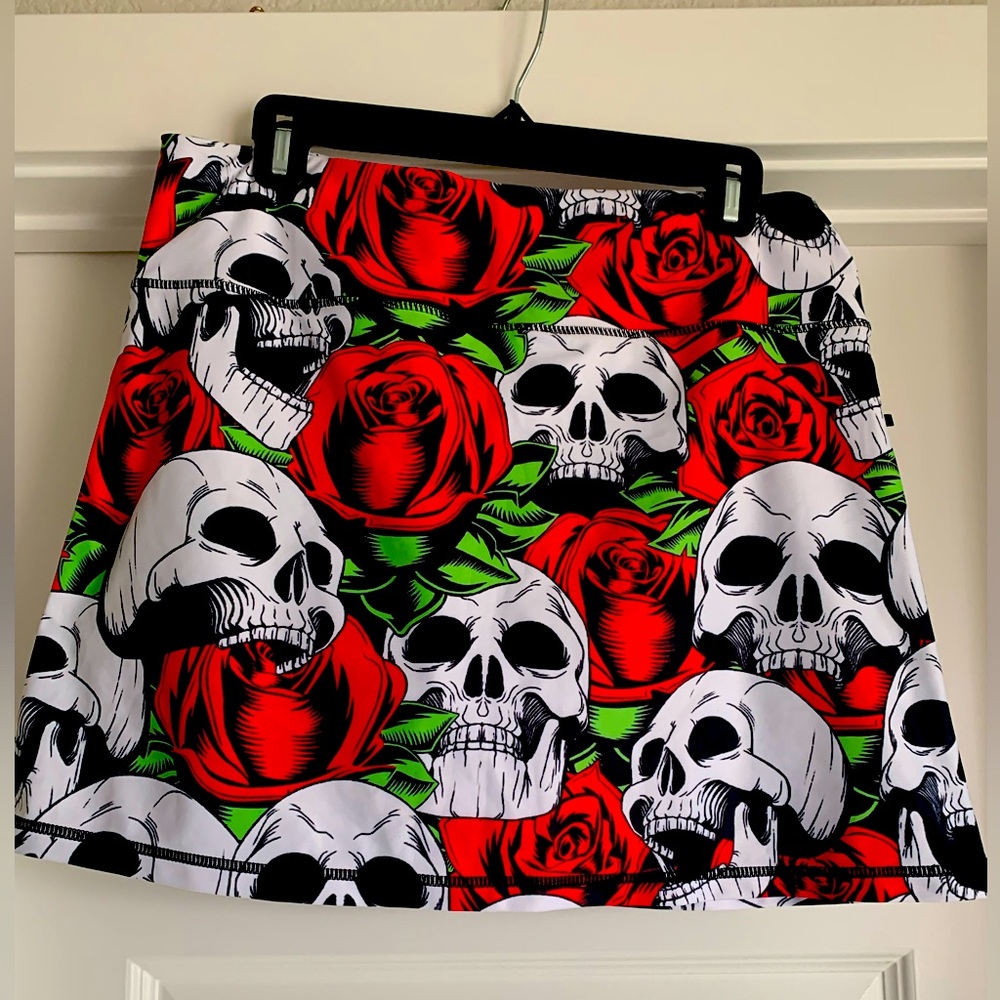 Super cute day of the dead golf skirt skulls and roses